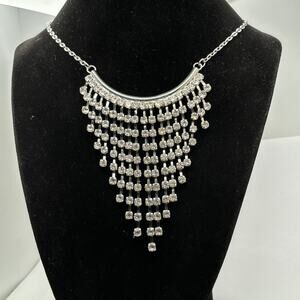 Stunning silver necklace